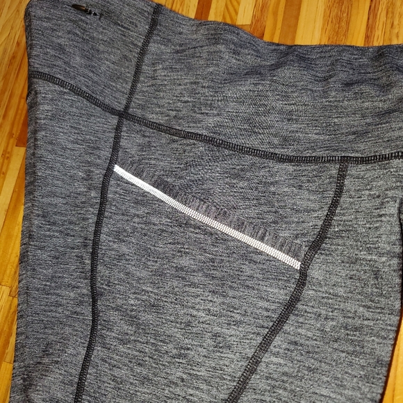 Athleta Relay 2.0 Leggings - Picture 7 of 13